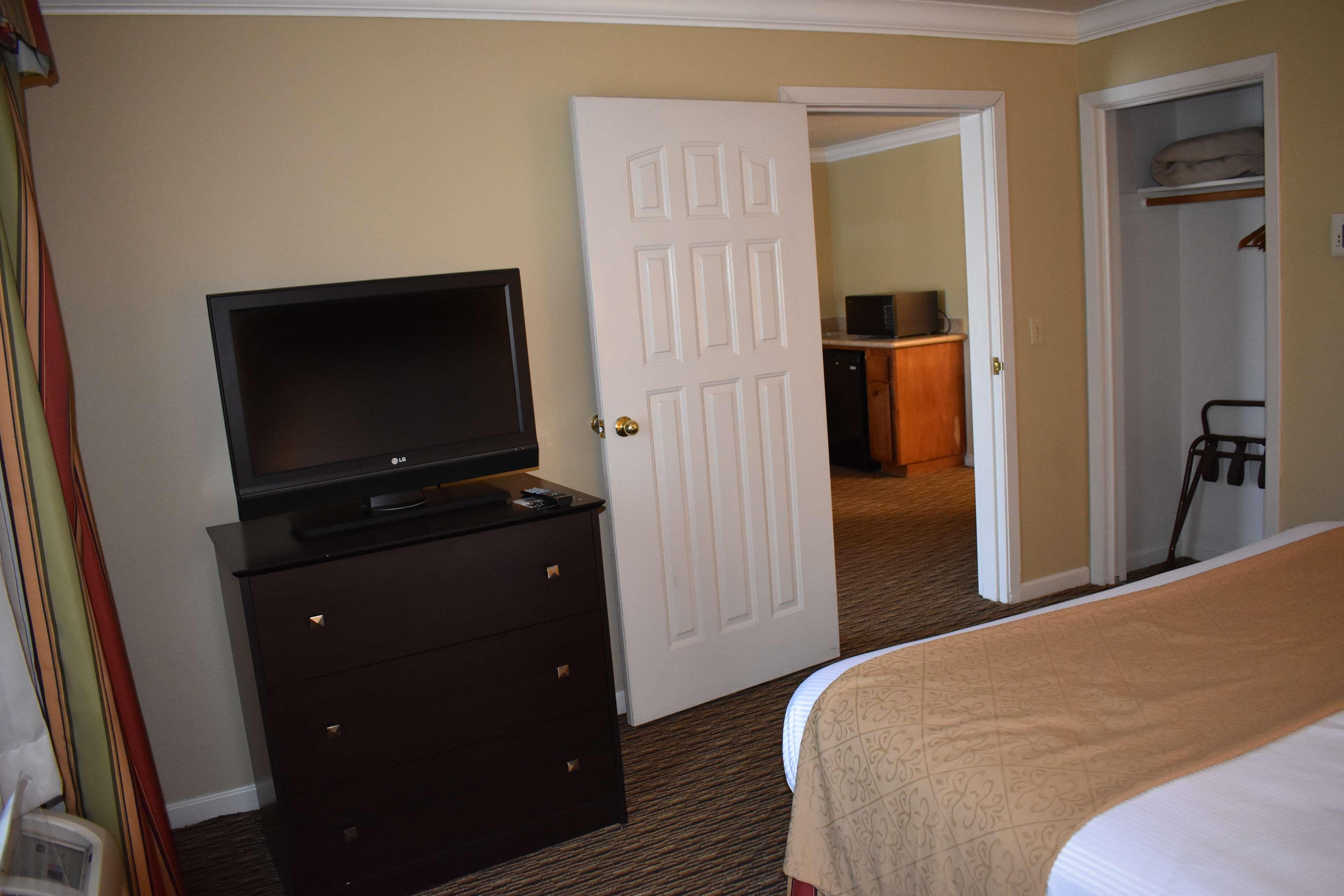 Best Western Colonial Inn Selma Экстерьер фото