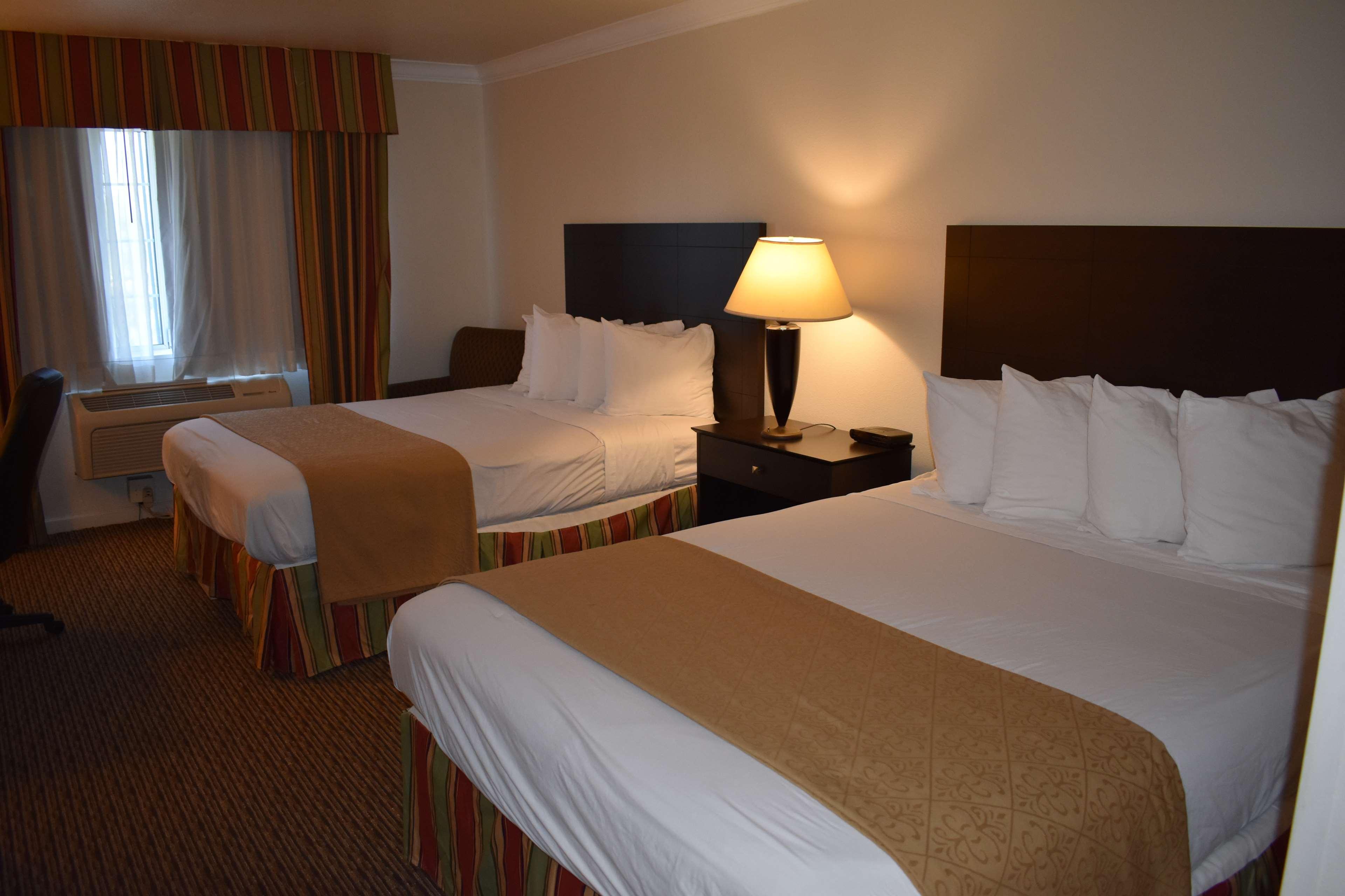 Best Western Colonial Inn Selma Экстерьер фото