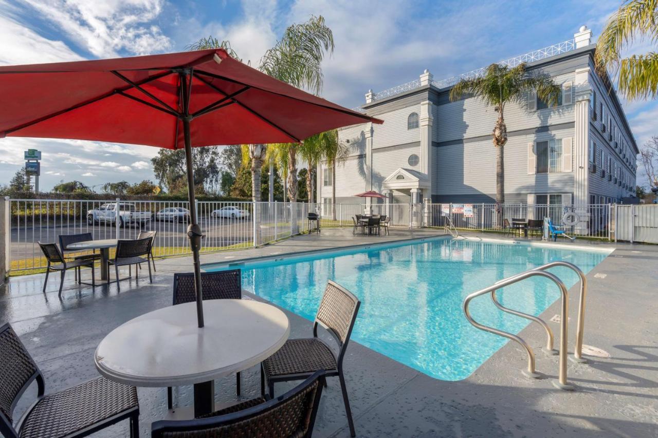Best Western Colonial Inn Selma Экстерьер фото