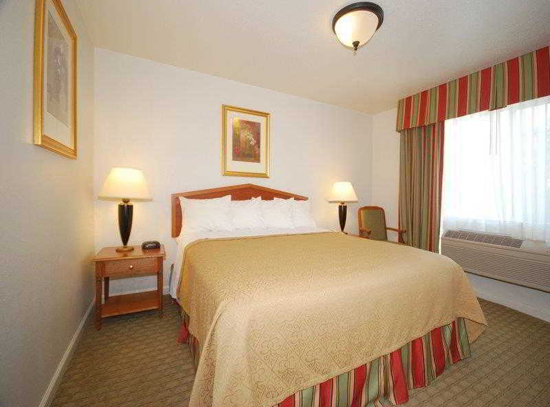Best Western Colonial Inn Selma Экстерьер фото