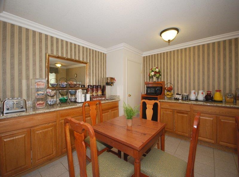 Best Western Colonial Inn Selma Ресторан фото